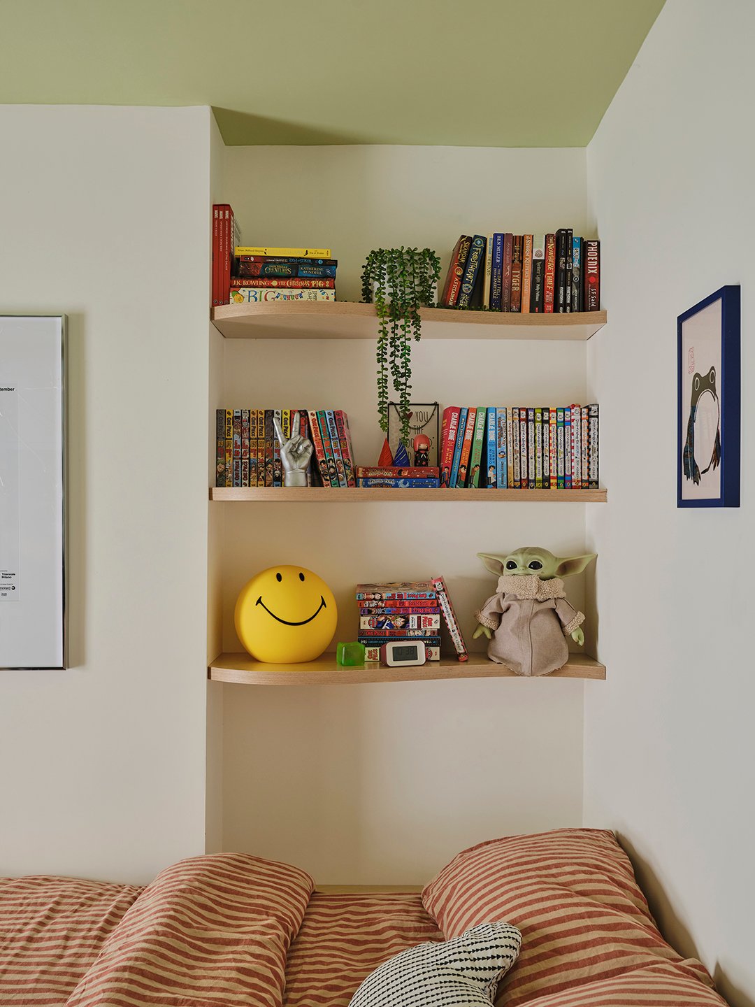 kids book shelves