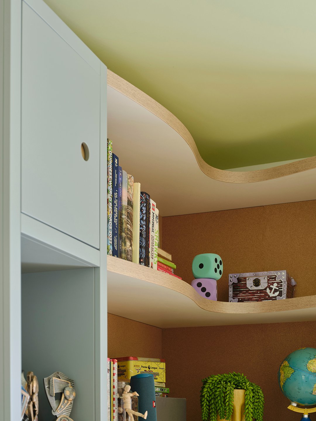 curved bookshelves