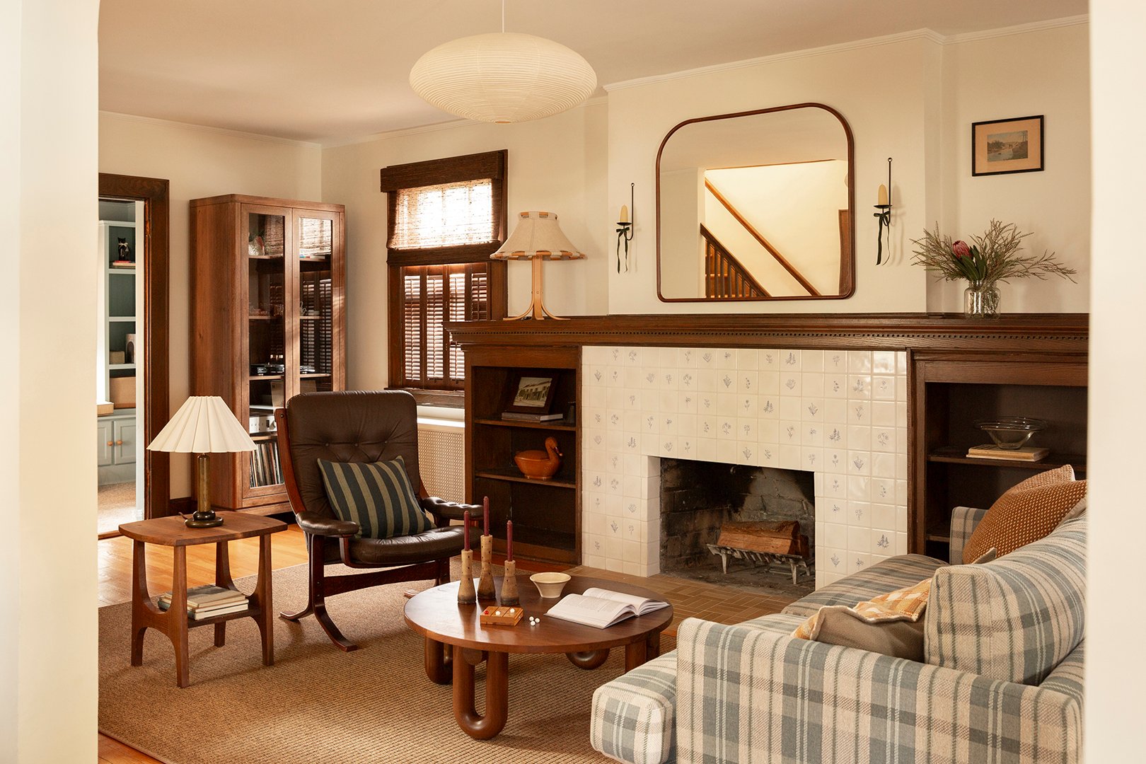 tudor living room with delft fireplace