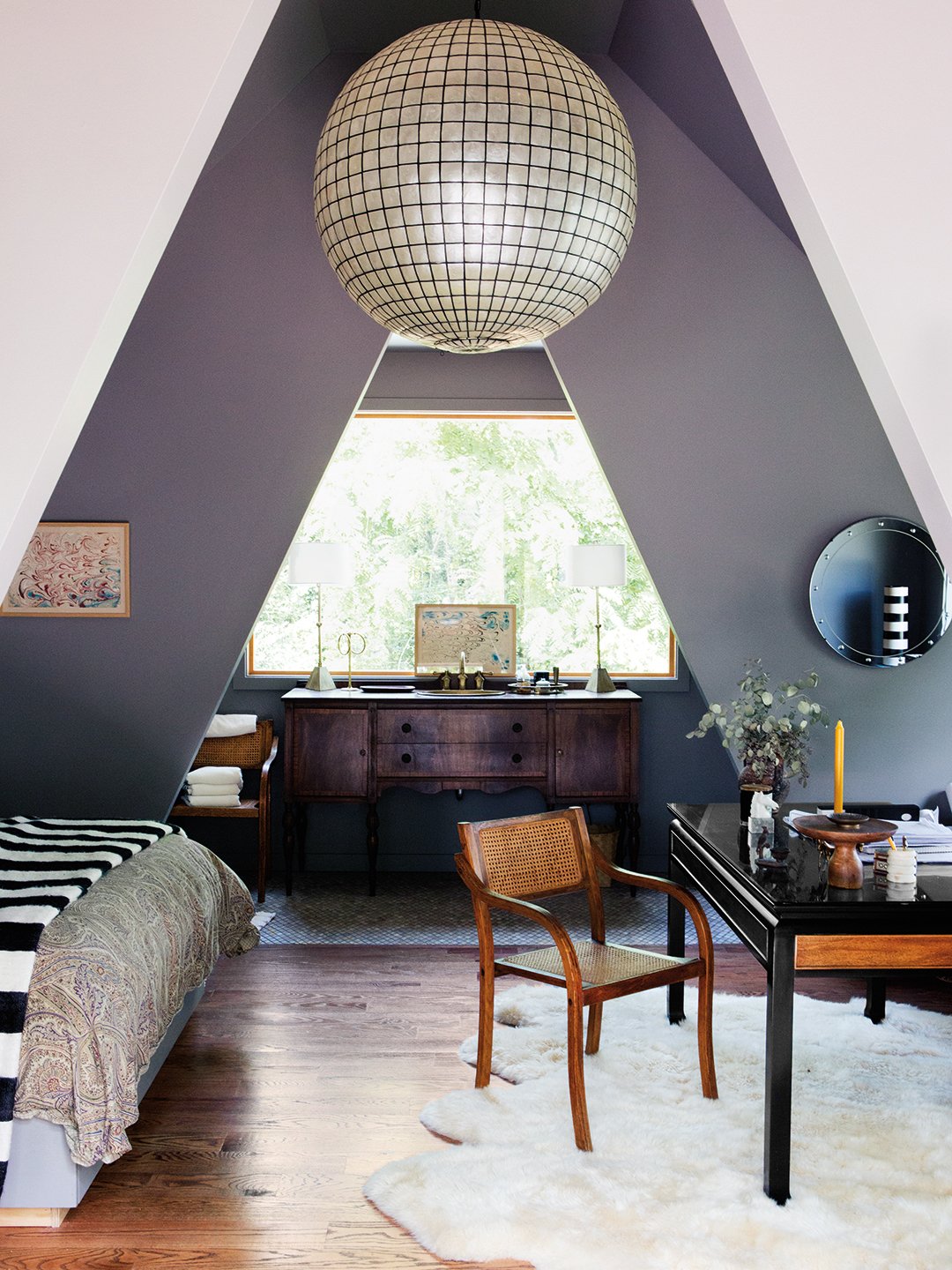 a frame gray bedroom