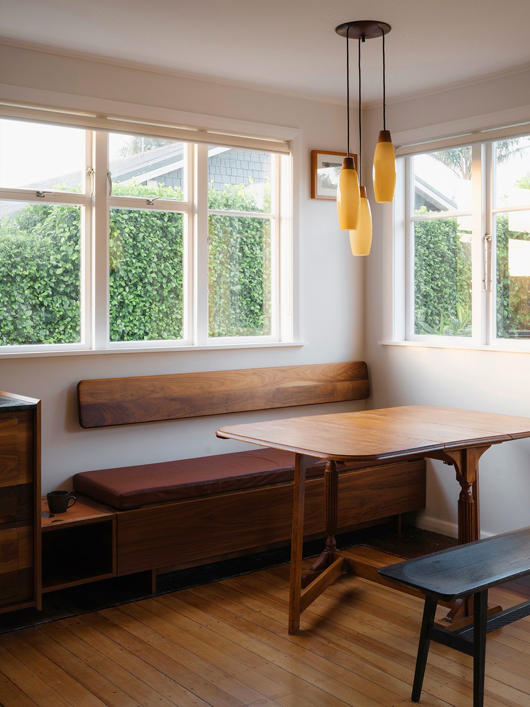 wood built in bench