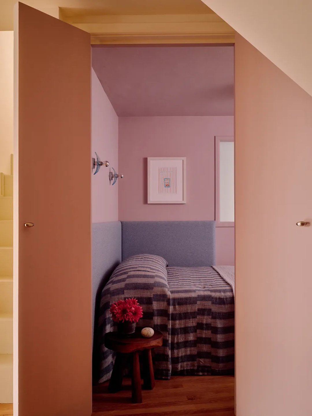 pink bedroom