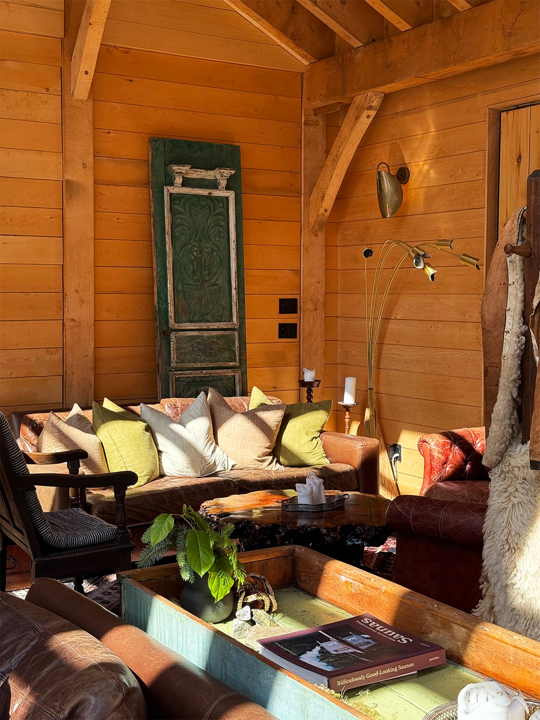 outdoor lounge