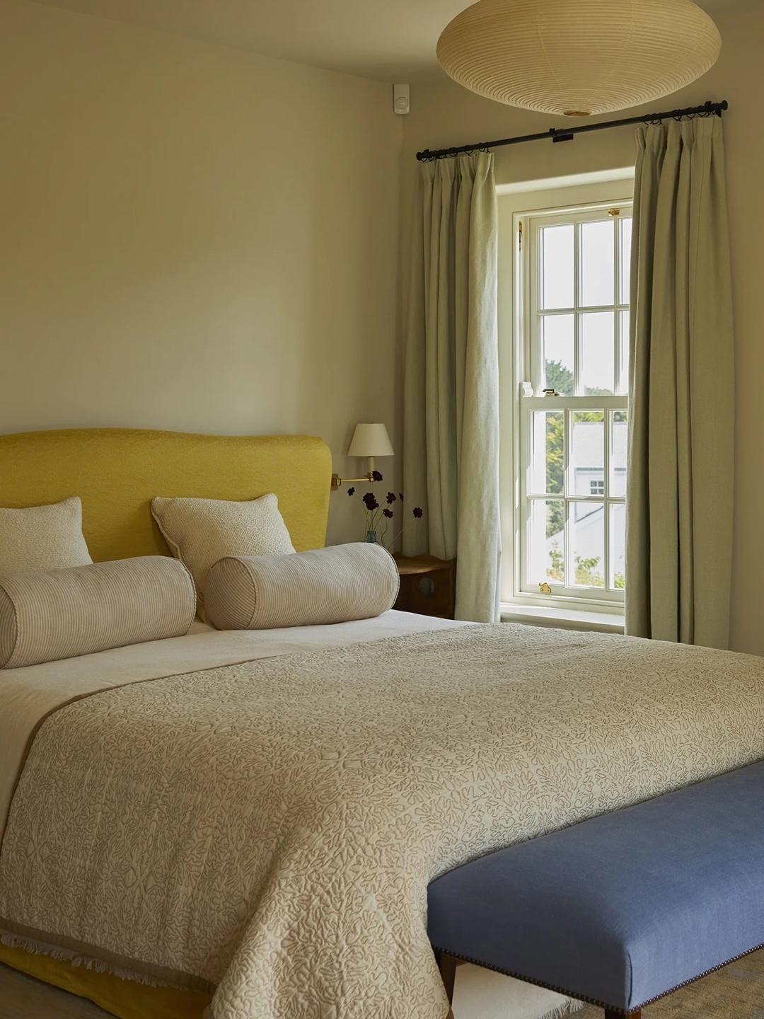 yellow-greenbedroom