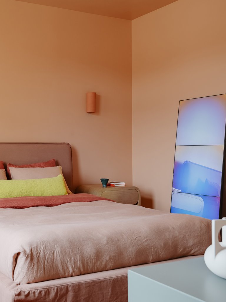 pink bedroom