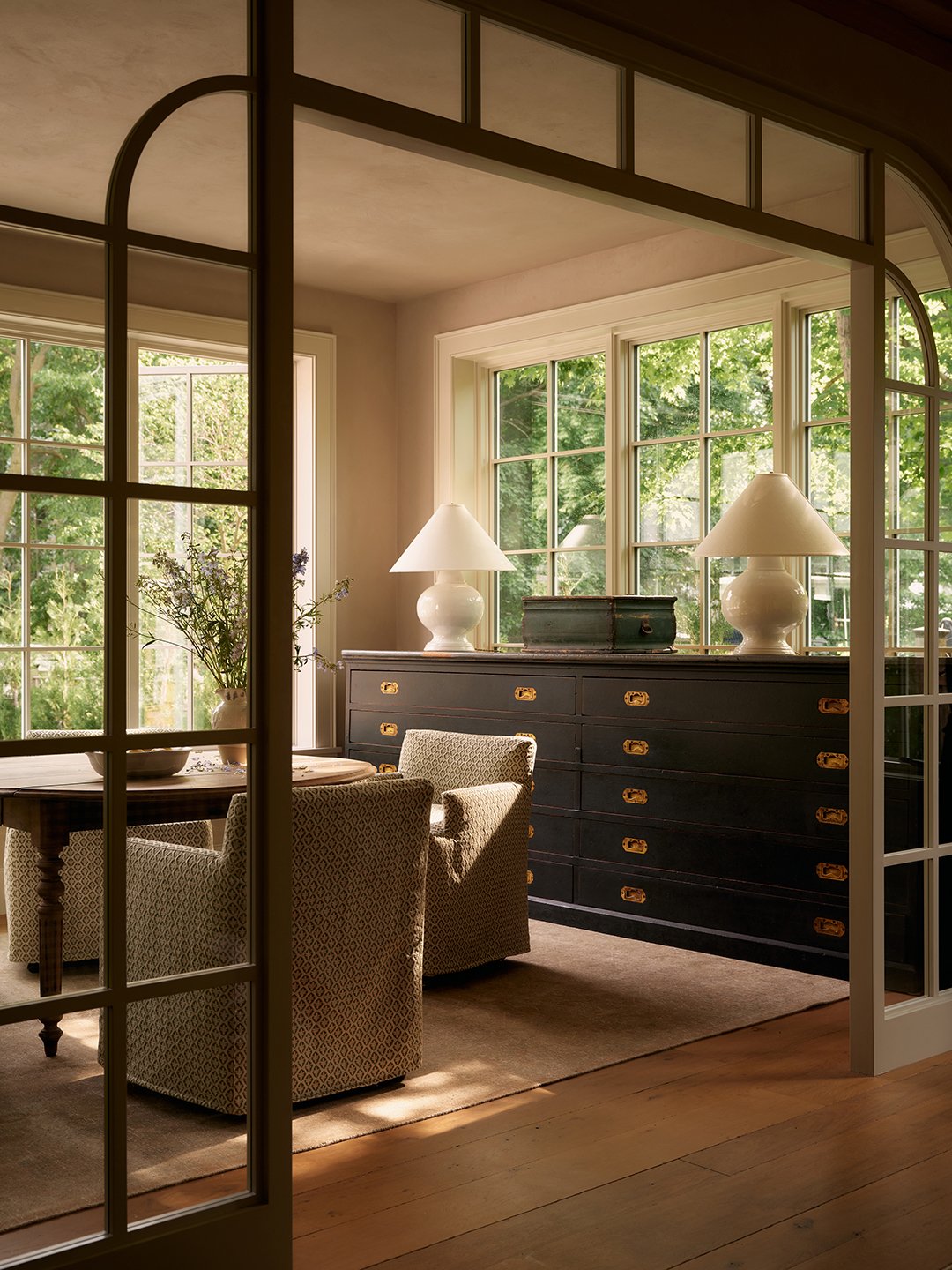 glass paneling around dining room