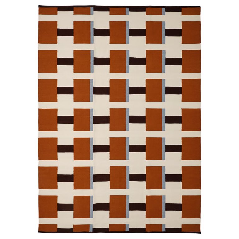 patterned rug