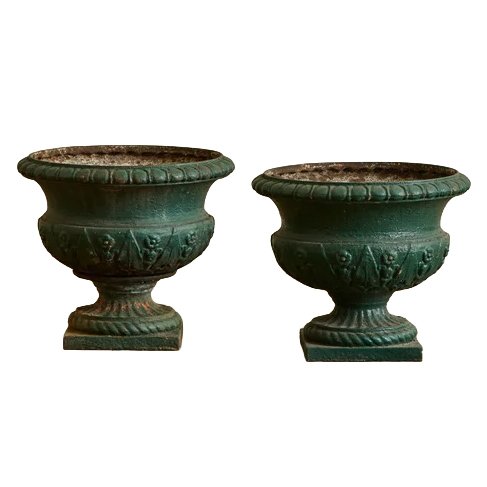 green urns