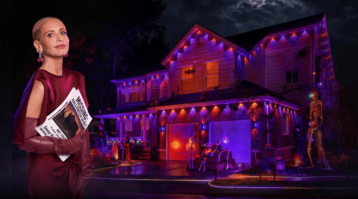 Sarah Michelle Gellar’s Secret To a Halloween-Ready Home? It’s All In The Lighting